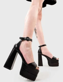 Lamoda Platform><noscript><img width=